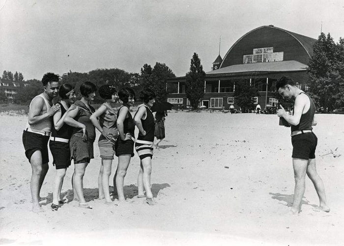 Avery Beach Casino - 1902 Photo From Historical Association Of South Haven